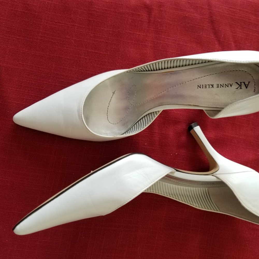 Shoes - Picture 2 of 2